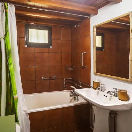 Casa Da Cascata * פורנס