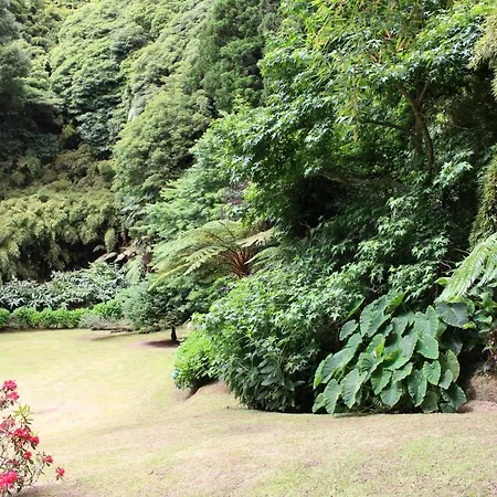 Casa Da Cascata * Furnas (Azores)
