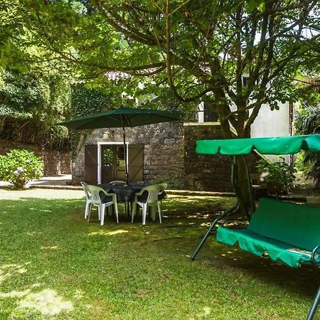 Casa Da Cascata * Furnas (Azores)